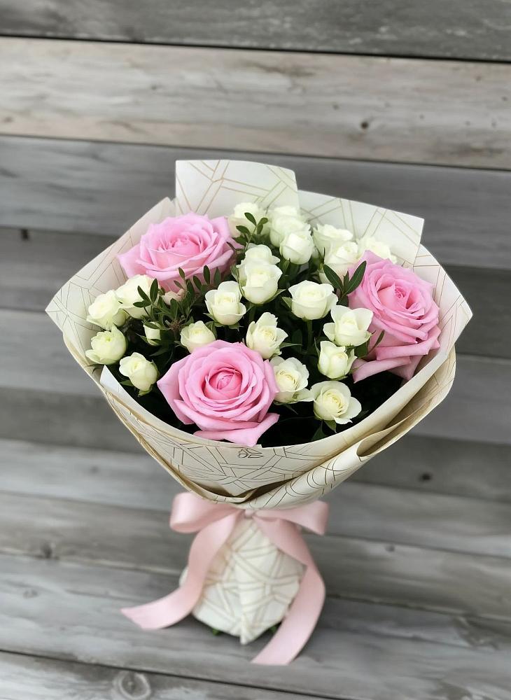 Букет цветов из: Розы в Сергиевск