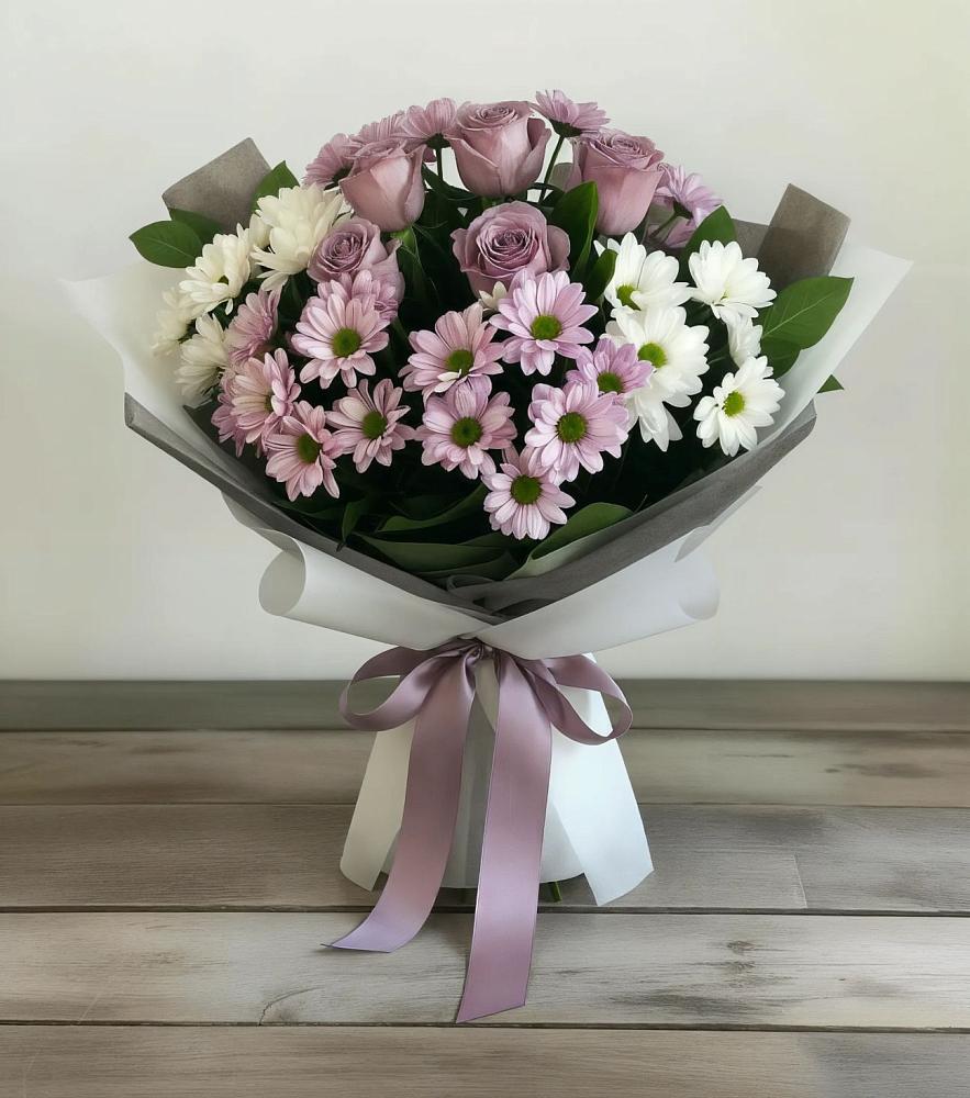 Букет цветов из: Хризантемы и Розы в Сергиевск