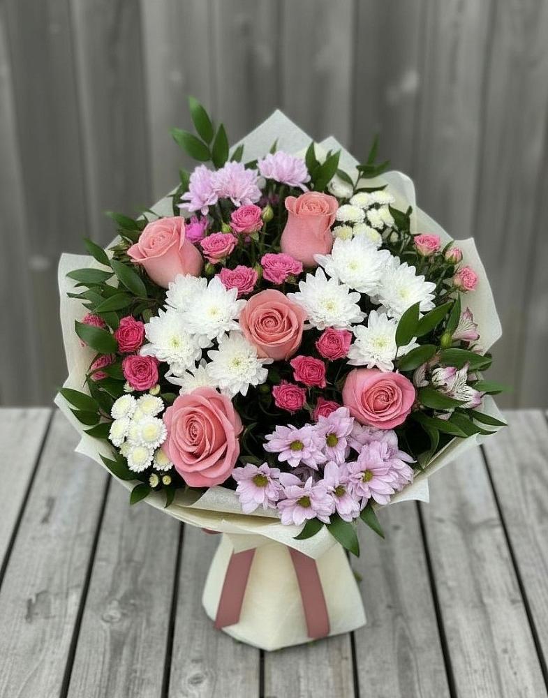 Букет цветов из: Альстромерии, Гвоздики, Розы и Хризантемы в Сергиевск