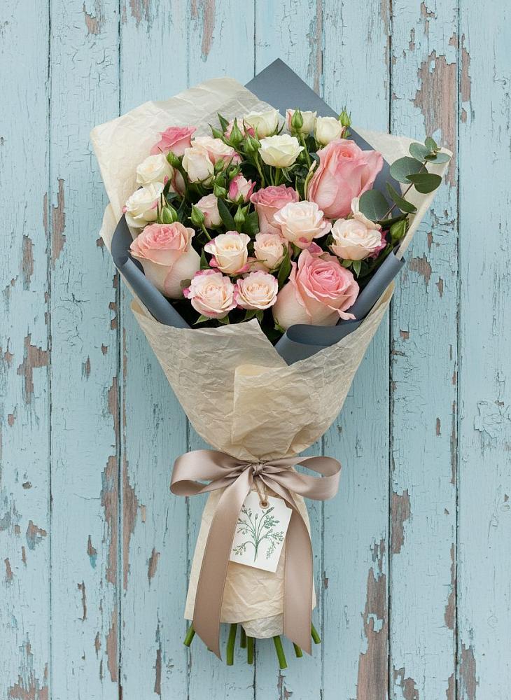 Букет цветов из: Розы в Сергиевск