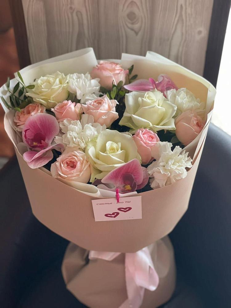 Букет цветов из: Орхидеи, Розы и Гвоздики в Сергиевск