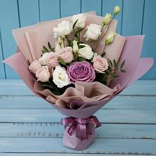Букет цветов из:  Розы и Лизиантусы в Сергиевск
