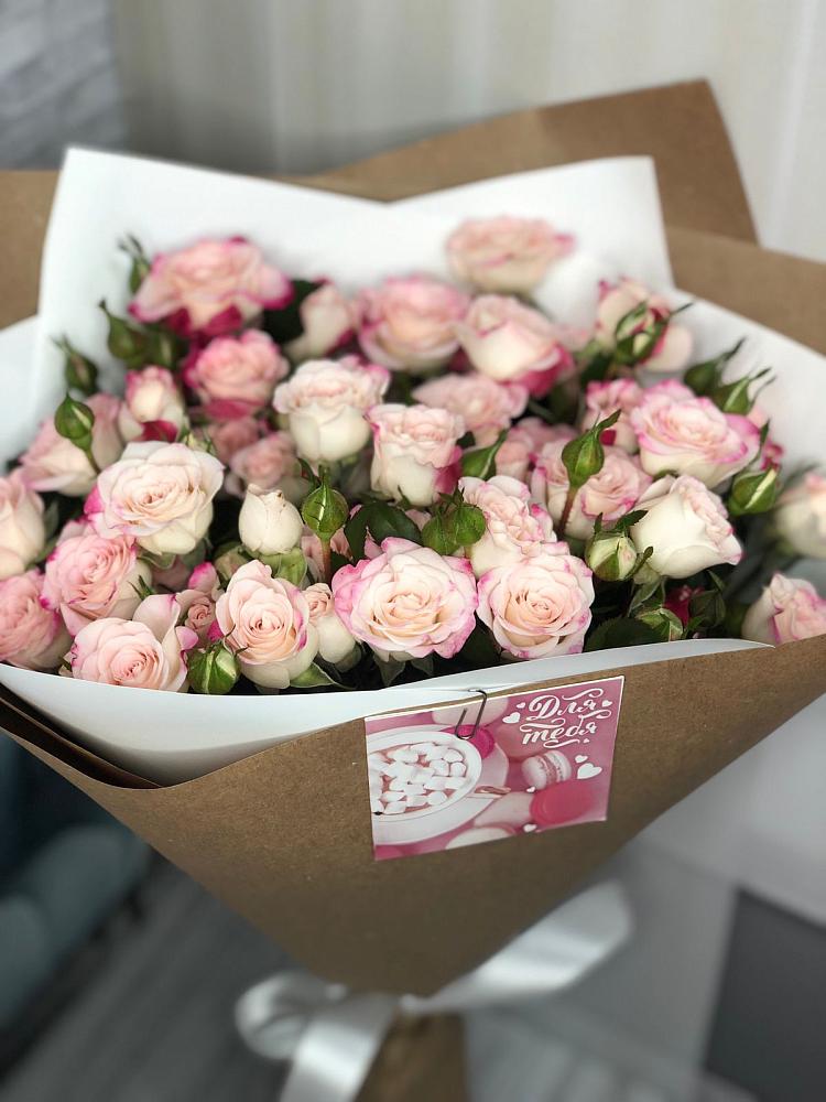 Букет цветов из: Розы в Сергиевск