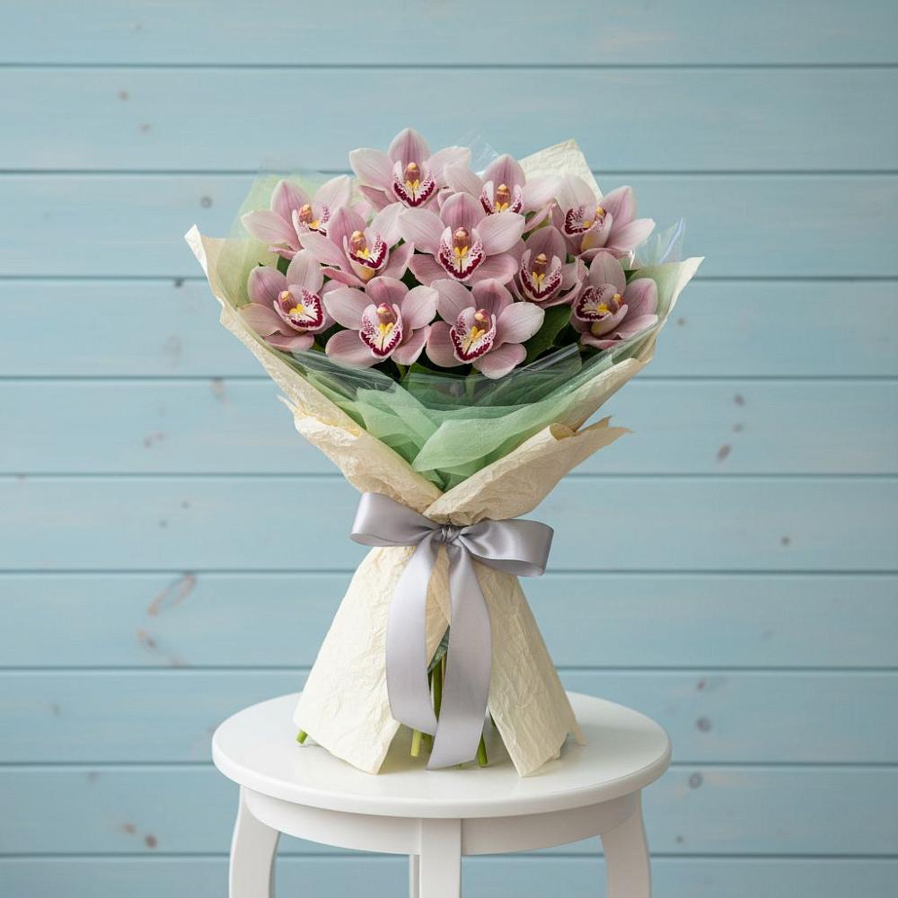 Букет цветов из: Орхидеи и Розы в Сергиевск