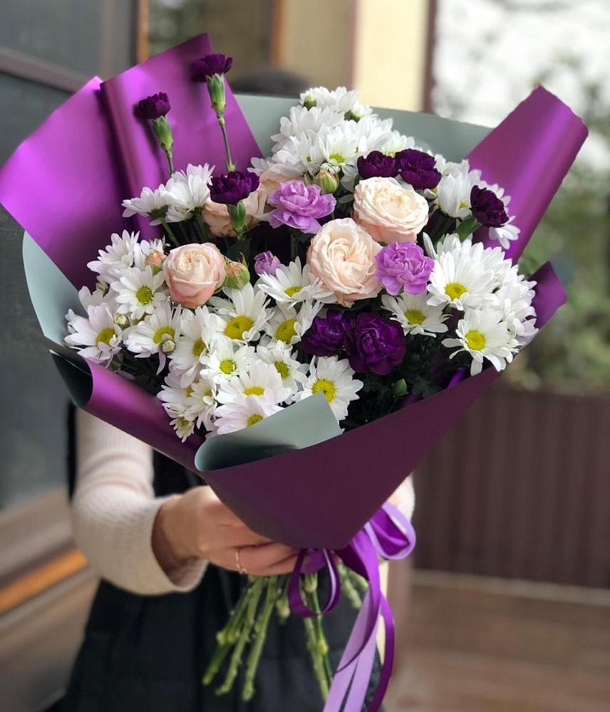 Букет цветов из: Хризантемы, Гвоздики и Розы в Сергиевск