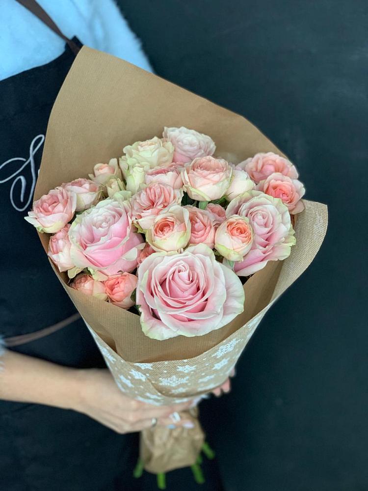 Букет цветов из: Хризантемы и Розы в Сергиевск