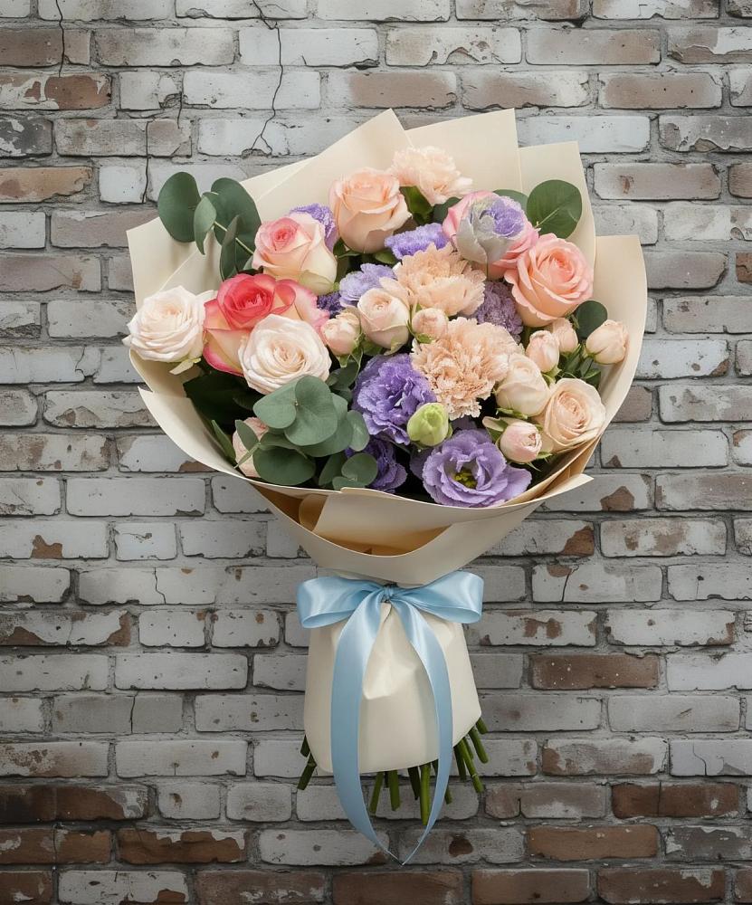 Букет цветов из: Розы, Лизиантусы и Гвоздики в Сергиевск