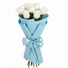 Букет 7 белых роз Проуд в Сергиевск