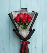Букет цветов из:  Розы в Сергиевск