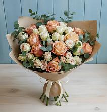 Букет цветов из:  Альстромерии и Розы в Сергиевск